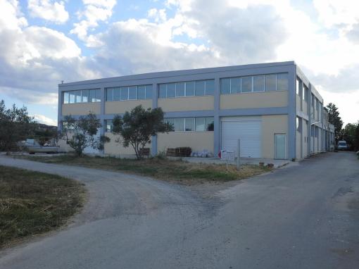 Industrial / Commercial Building , 2650 sqm.