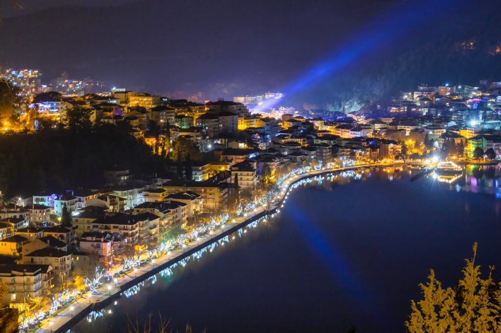 Καστοριά: Όταν ο χειμώνας μεταμορφώνεται σε διονυσιακή γιορτή