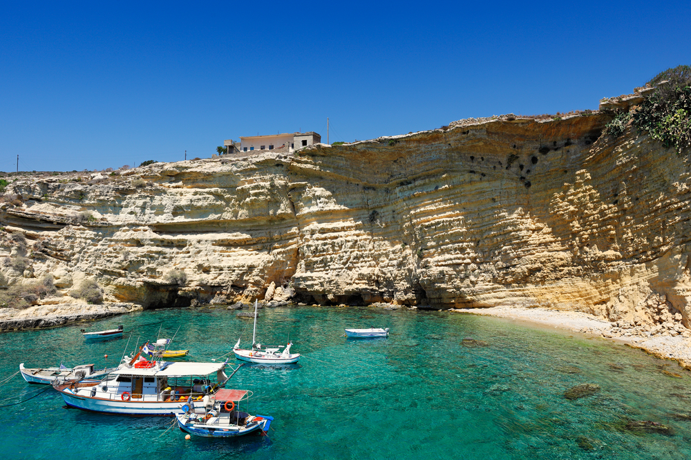 Μέζαπος Μάνης: Το δαιδαλώδες λημέρι ενός φημισμένου πειρατή.