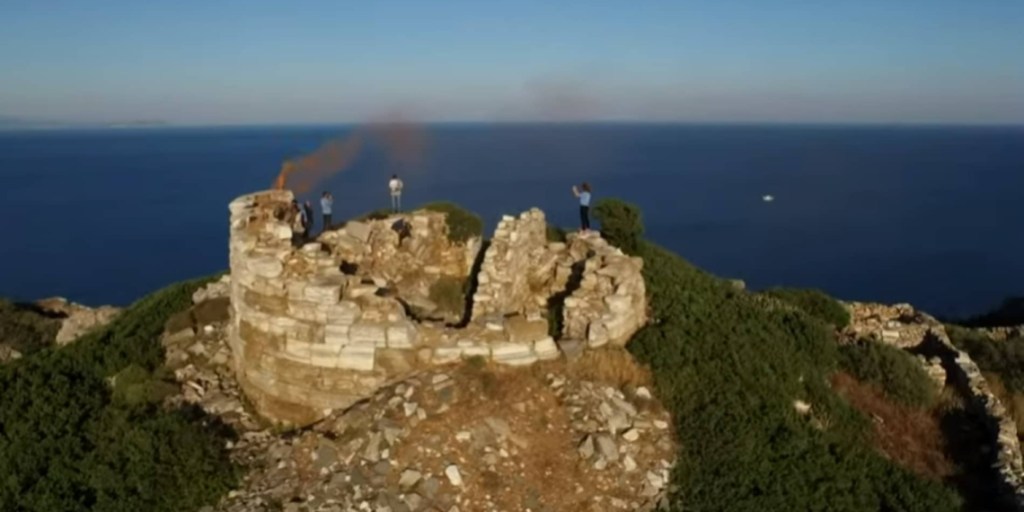 Σίφνος : επικοινωνία με….καπνό μέσω των 76 πύργων του νησιού