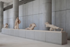 The A c r o p o l i s museum