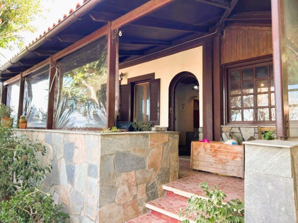 Single Storey House. Garden. Close to Agios Nikolaos and Beaches - East Crete