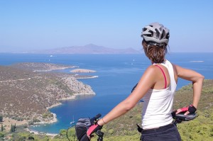 Hersonissos provide better aid for bikers with their new brochures