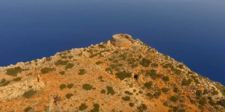 Σπάθα: Το ελληνικό ακρωτήρι που μοιάζει με σπαθί