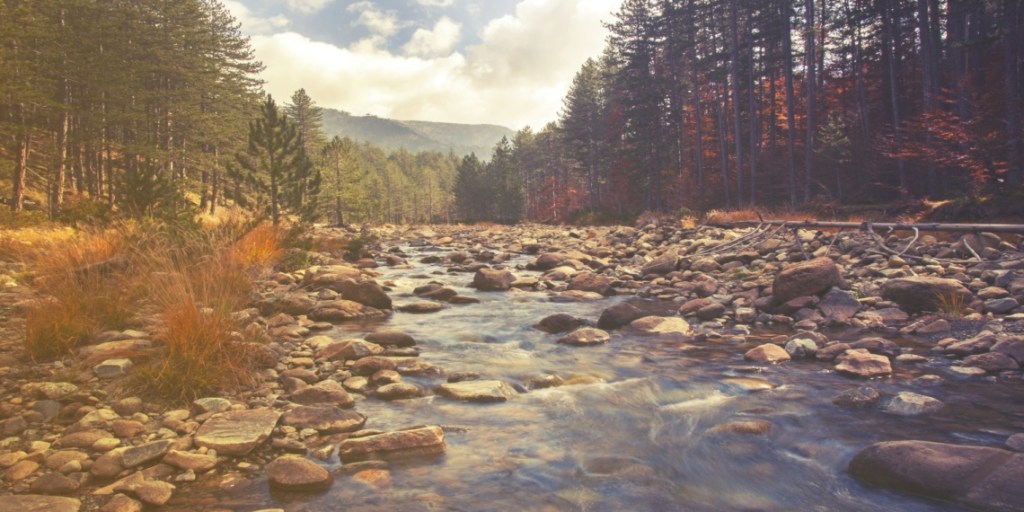 Βάλια Κάλντα : μια πανέμορφη κοιλάδα σε ένα καταπράσινο τοπίο με τρεχούμενα νερά